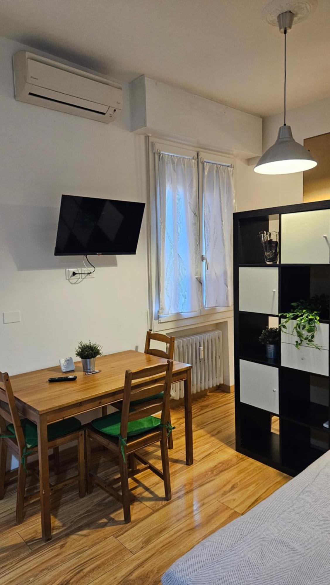 Residenza Ugo Bassi Apartment Bologna Exterior photo
